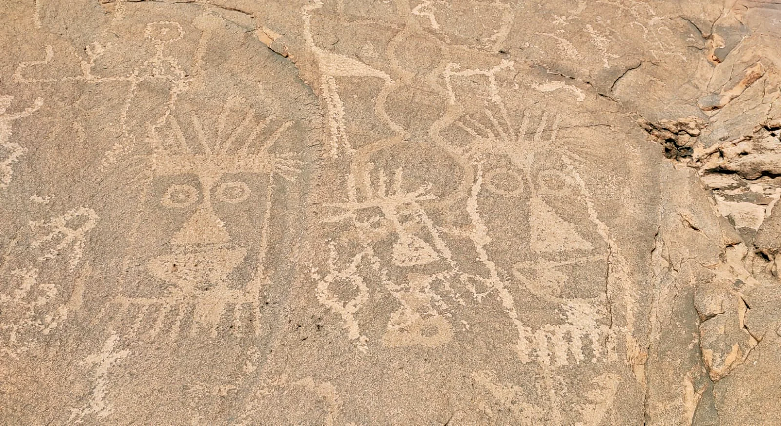 Valle de los Petroglifos – Las Carreras
